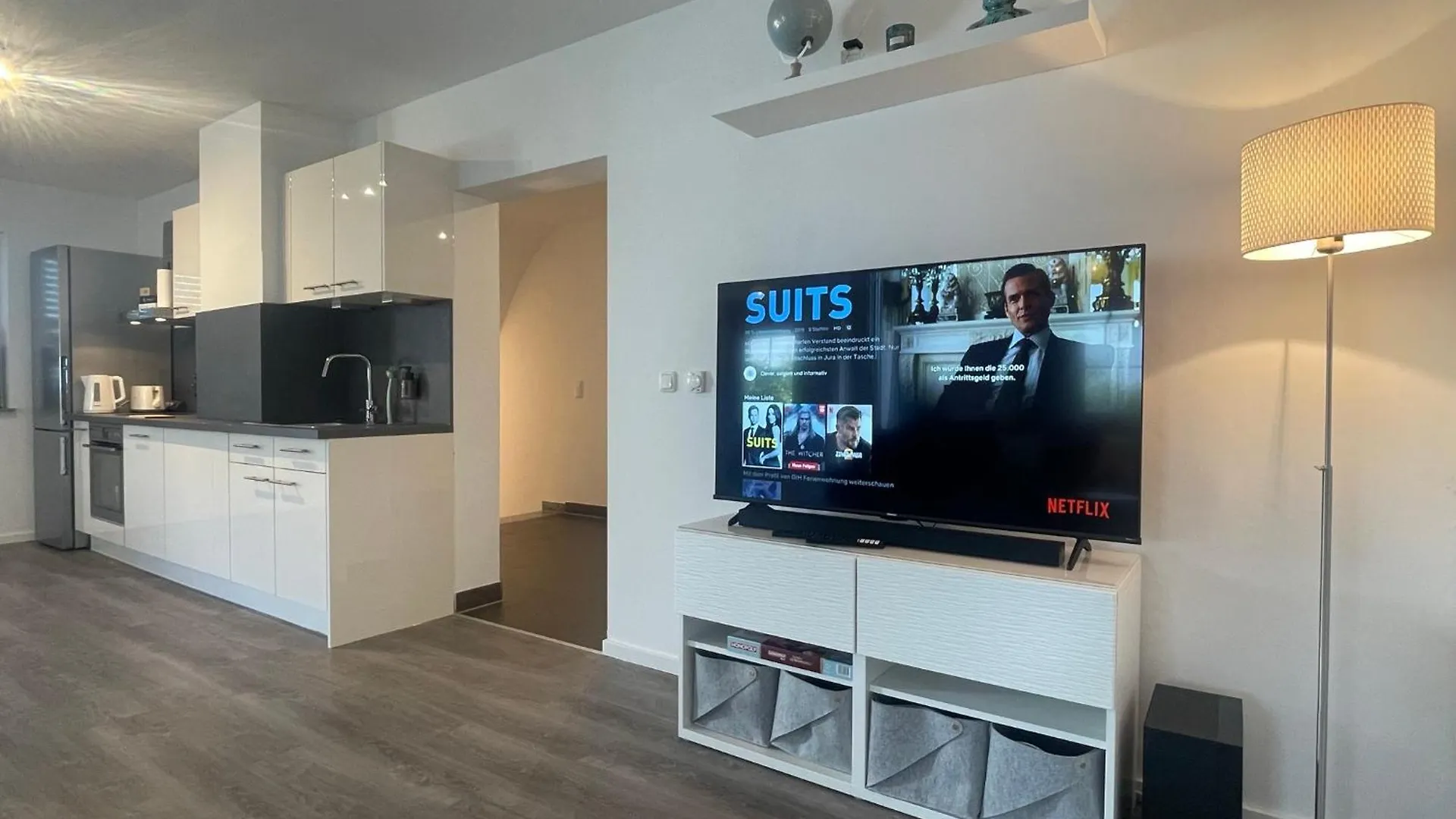 Perfekt Fuer 6! Kueche Netflix Bbq Parkplaetze Apartment Haar   Haar (Munich)